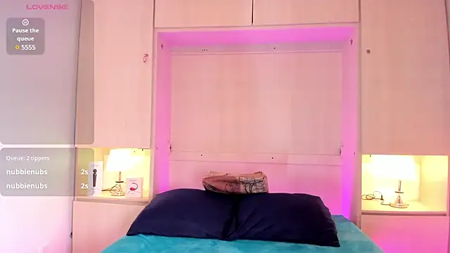 EmilyyStuart online show from 02/19/25, 03:39