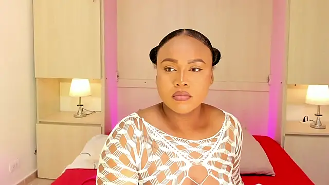 EmilyyStuart online show from 12/18/25, 04:07