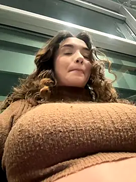 Snapshot of Daneshka1 chatting on 09/09/25, 09:42 Daneshka1 online show from 09/09/25, 09:42