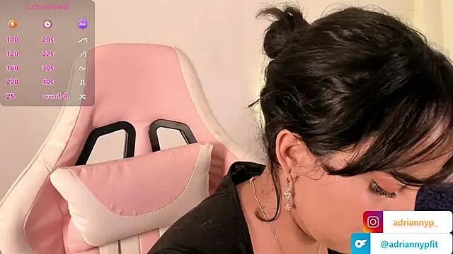 Snapshot of adriannyp_1 chatting on 01/05/26, 08:23 adriannyp 1 online show from 01/05/26, 08:23