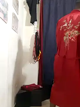 yezz3011 online show from 02/02/25, 02:17