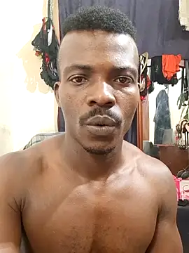 yezz3011 online show from 11/21/25, 09:13