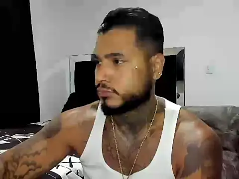 Snapshot of Exotic_tatto27121 chatting on 04/19/26, 08:22 Exotic tatto27121 online show from 04/19/26, 08:22