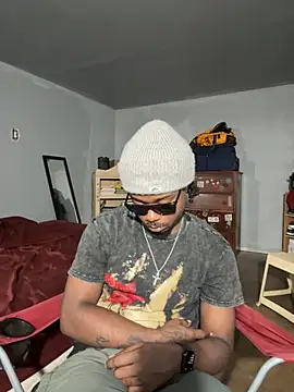 SluttyLyfe4L online show from 10/21/25, 07:25