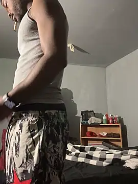 Snapshot of SluttyLyfe4L chatting on 07/28/26, 11:17 SluttyLyfe4L online show from 07/28/26, 11:17
