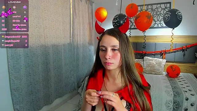 martina lujann online show from 10/22/25, 01:11