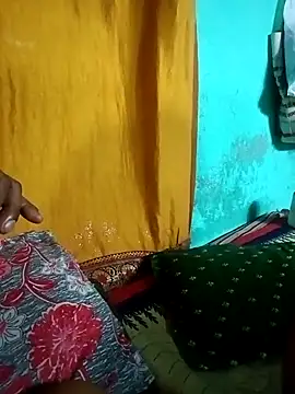 Snapshot of Lustyful_Couple chatting on 09/14/25, 04:28 Lustyful Couple online show from 09/14/25, 04:28