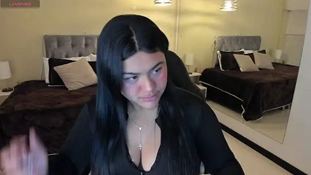 Snapshot of _Dulcinea_1 chatting on 10/13/25, 10:37 Dulcinea 1 online show from 10/13/25, 10:37