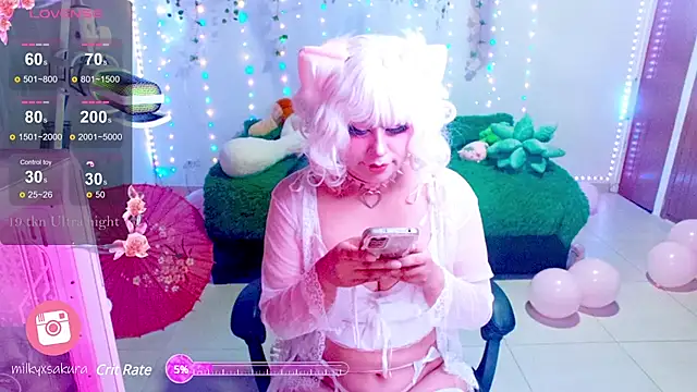 MilkyXSakura online show from 02/14/25, 02:18