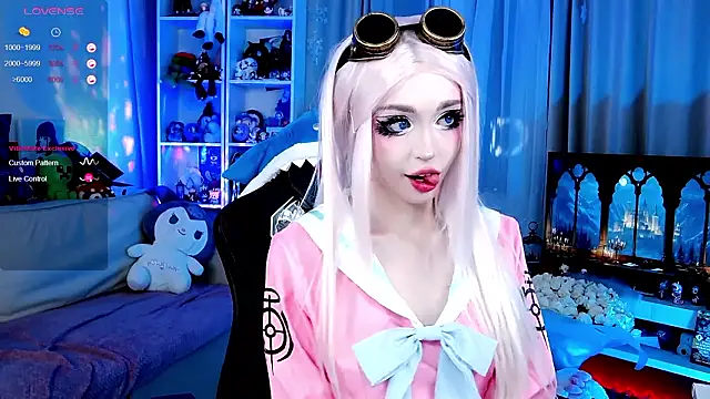 Snapshot of _Sparkland_ chatting on 02/19/26, 09:33 Sparkland online show from 02/19/26, 09:33