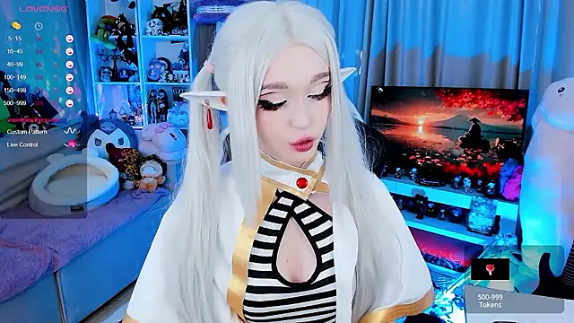 Snapshot of _Sparkland_ chatting on 03/11/26, 07:20 Sparkland online show from 03/11/26, 07:20