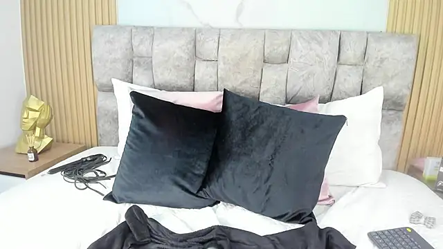 Snapshot of Khalifa_fletcher chatting on 02/12/25, 12:58 Khalifa fletcher online show from 02/12/25, 12:58