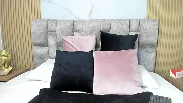 Snapshot of Khalifa_fletcher chatting on 03/18/25, 10:37 Khalifa fletcher online show from 03/18/25, 10:37