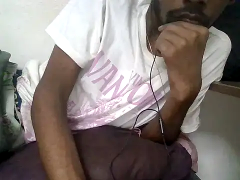 Snapshot of devilsam3327 chatting on 11/02/25, 08:00 devilsam3327 online show from 11/02/25, 08:00