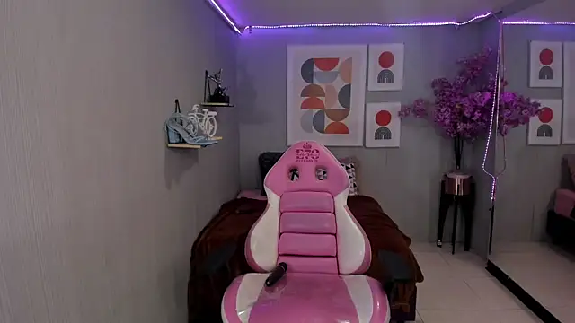 Snapshot of Dafne_huges chatting on 12/03/24, 05:09 Dafne huges online show from 12/03/24, 05:09