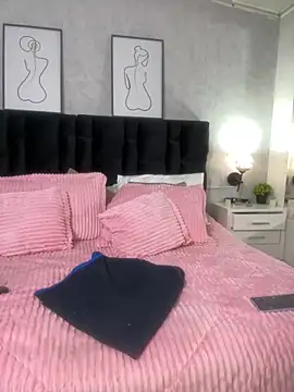 Katti Barrera online show from 11/19/25, 08:31