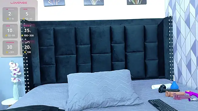 petitelittleebony online show from 10/08/25, 03:04