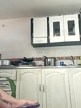 Madisonpalacio online show from 03/04/25, 02:21