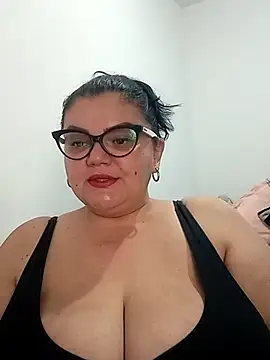 Madisonpalacio online show from 11/22/25, 03:11