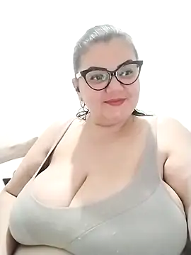 Snapshot of Madisonpalacio chatting on 02/04/26, 09:42 Madisonpalacio online show from 02/04/26, 09:42