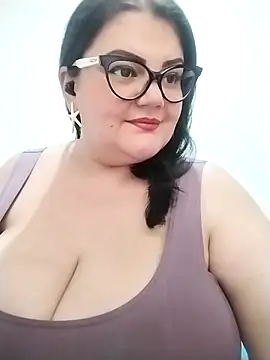 Snapshot of Madisonpalacio chatting on 02/09/26, 06:23 Madisonpalacio online show from 02/09/26, 06:23