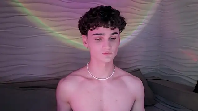 adam 21cm   online show from 02/02/25, 07:57