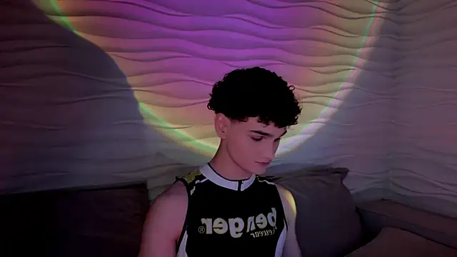 adam 21cm   online show from 03/09/25, 04:44