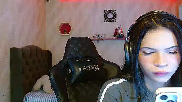 andy bell x online show from 10/24/25, 06:54