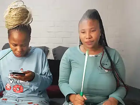 DrippinCaramelCutie online show from 01/17/25, 02:29