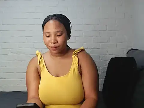 DrippinCaramelCutie online show from 01/27/25, 07:46