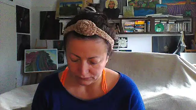 Snapshot of MariaAnaSunshine chatting on 10/30/25, 07:54 MariaAnaSunshine online show from 10/30/25, 07:54