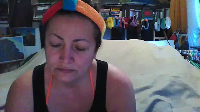 Snapshot of MariaAnaSunshine chatting on 11/26/25, 06:58 MariaAnaSunshine online show from 11/26/25, 06:58