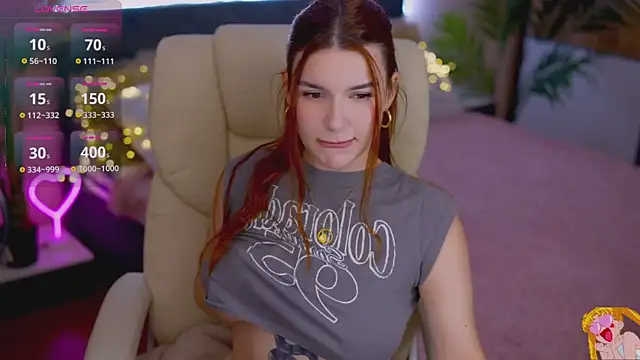 RedShinee online show from 10/27/25, 01:59