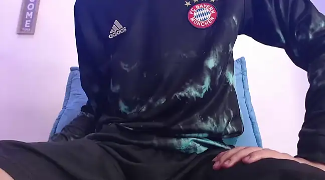 Snapshot of harrytomson_1 chatting on 02/13/25, 09:41 harrytomson 1 online show from 02/13/25, 09:41