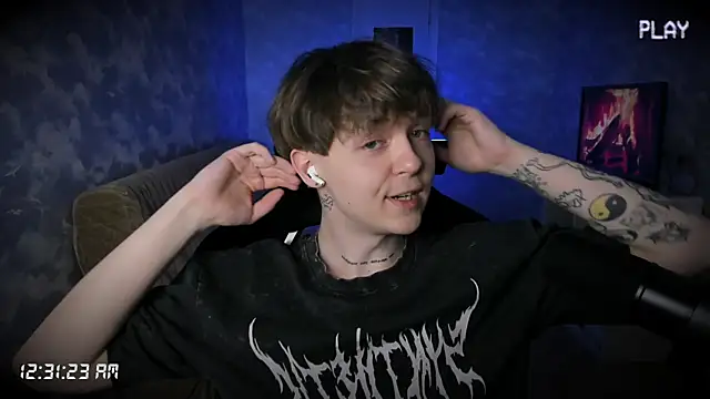 charonbaby1 online show from 09/30/25, 09:31