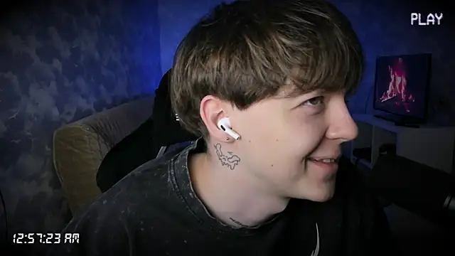 charonbaby1 online show from 10/04/25, 09:57