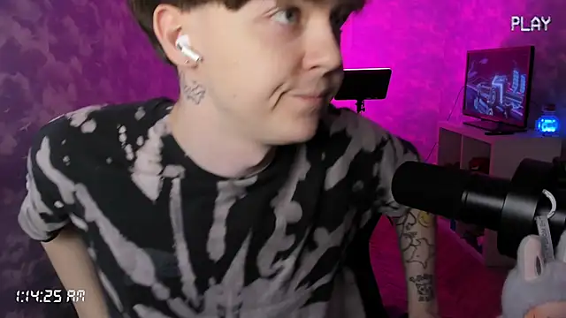 charonbaby1 online show from 10/27/25, 10:14