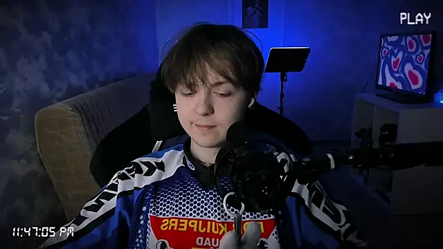 charonbaby1 online show from 11/17/25, 08:47