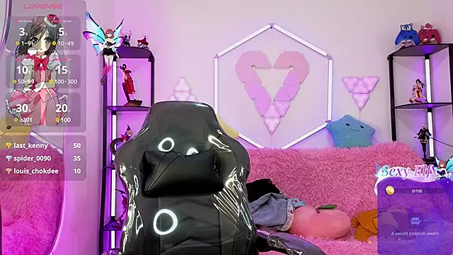 littlevixen18 online show from 03/19/25, 05:17