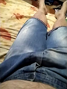 nudistu021 online show from 04/23/26, 03:47