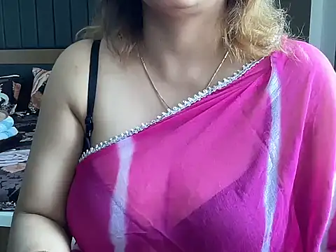 Snapshot of sassypooja chatting on 12/27/24, 07:08 sassypooja online show from 12/27/24, 07:08