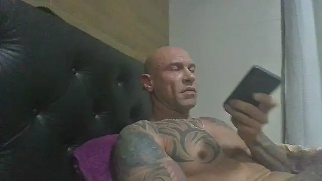 Snapshot of Arc8njoblack chatting on 07/03/26, 03:35 Arc8njoblack online show from 07/03/26, 03:35