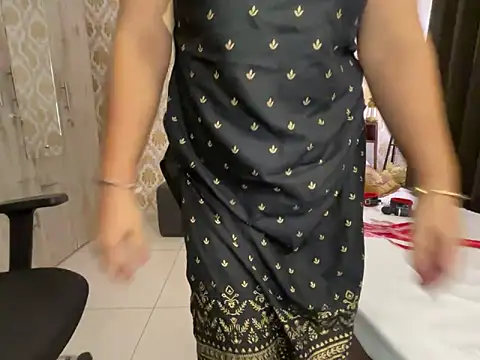 Snapshot of SamairAhh chatting on 01/29/25, 06:07 SamairAhh online show from 01/29/25, 06:07