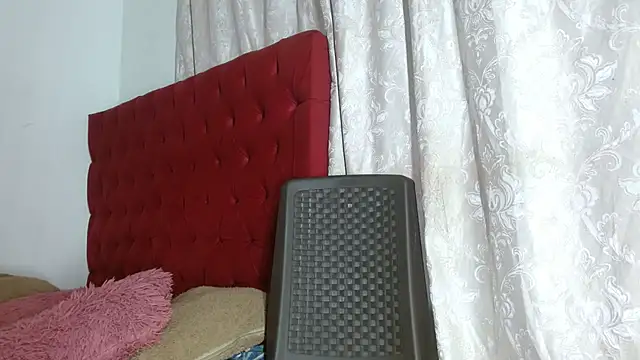 cristinamontiel online show from 10/11/25, 02:26