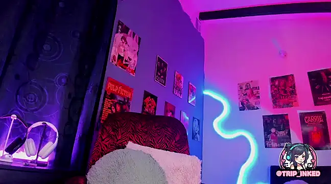 Snapshot of martinarousee chatting on 01/07/25, 12:24 martinarousee online show from 01/07/25, 12:24