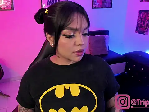 Snapshot of martinarousee chatting on 10/05/25, 09:13 martinarousee online show from 10/05/25, 09:13