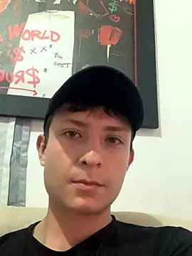 Snapshot of maximo_clarck chatting on 11/12/25, 12:55 maximo clarck online show from 11/12/25, 12:55