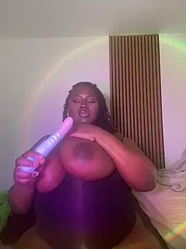 just4Ux online show from 04/12/26, 05:40