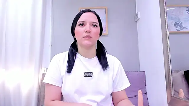  EmilyJireh  online show from 04/27/26, 07:34