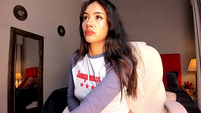 Giovanna oliveira online show from 06/21/26, 05:32